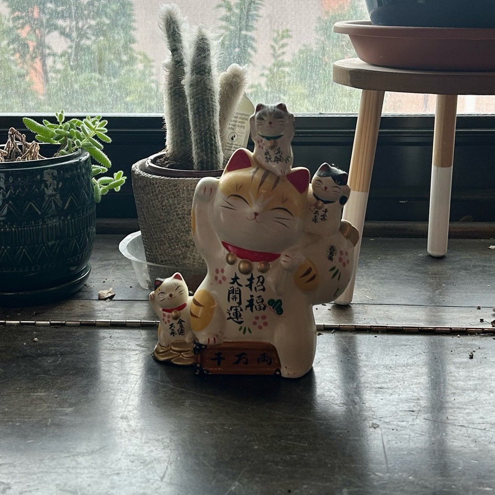 vintage lucky cat bank